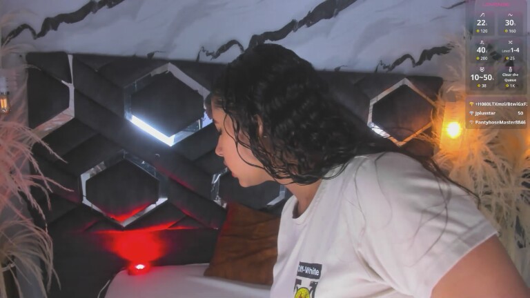 ZoeJohnson66's Streamate show and profile