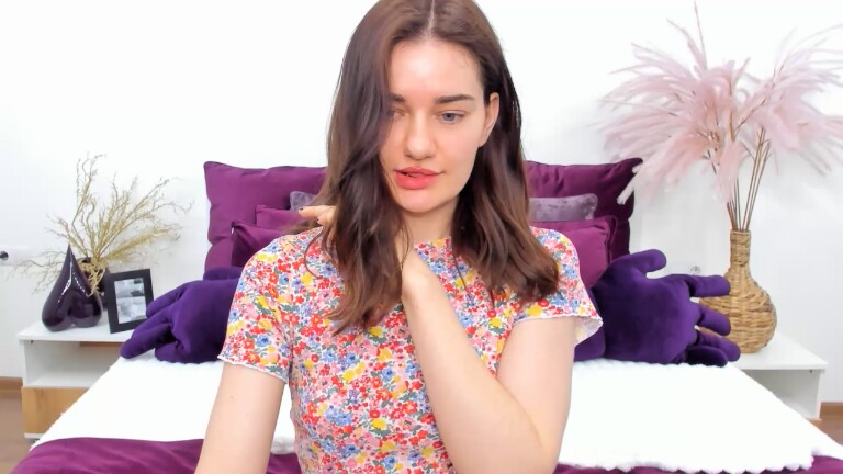 DemiLinda's Streamate show and profile