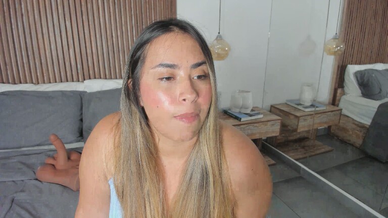 MaraMoore's Streamate show and profile