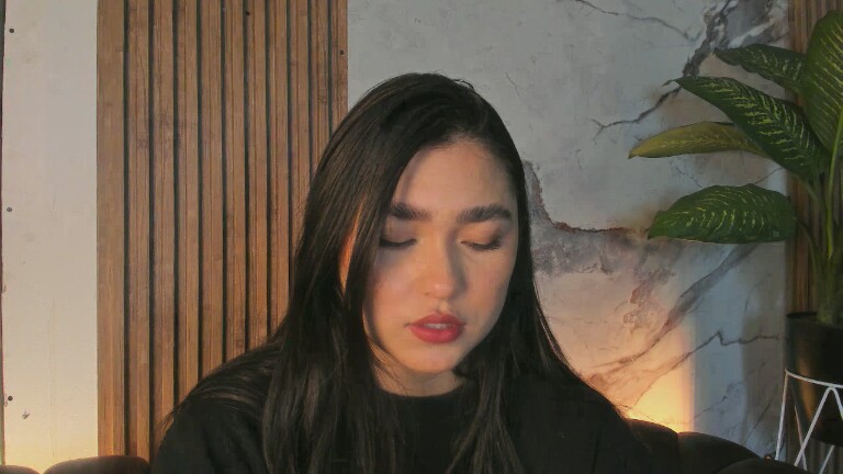 Mia_Ferreer's Streamate show and profile