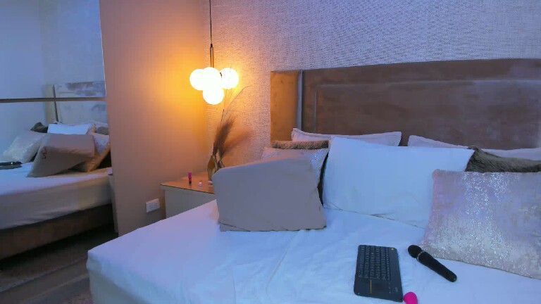 GabyMontclaiir's Streamate show and profile