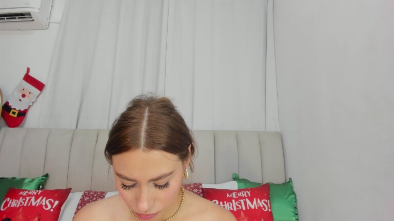 SophiaJohnes's Streamate show and profile