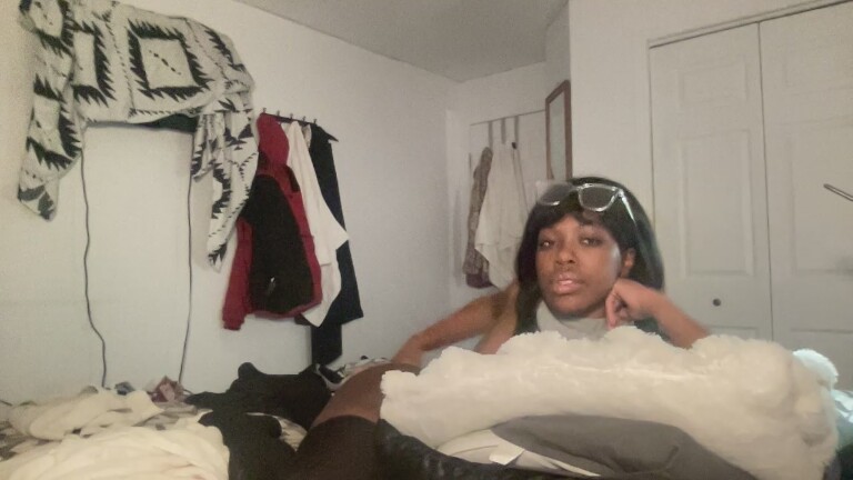 LaurelLone's Streamate show and profile