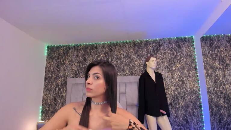 YelinaMontana's Streamate show and profile