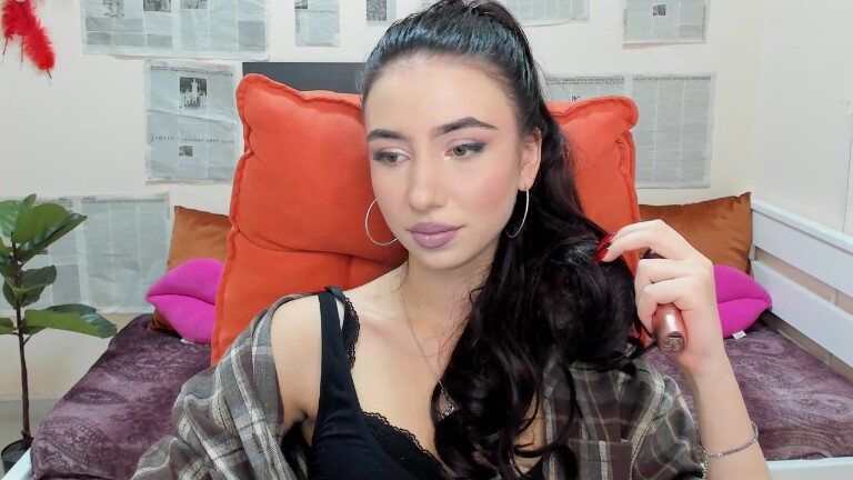 SarahTray's Streamate show and profile