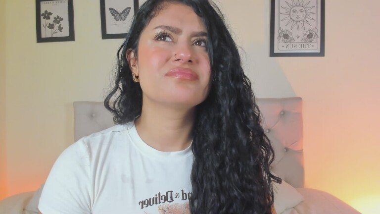 Daphnegb's Streamate show and profile