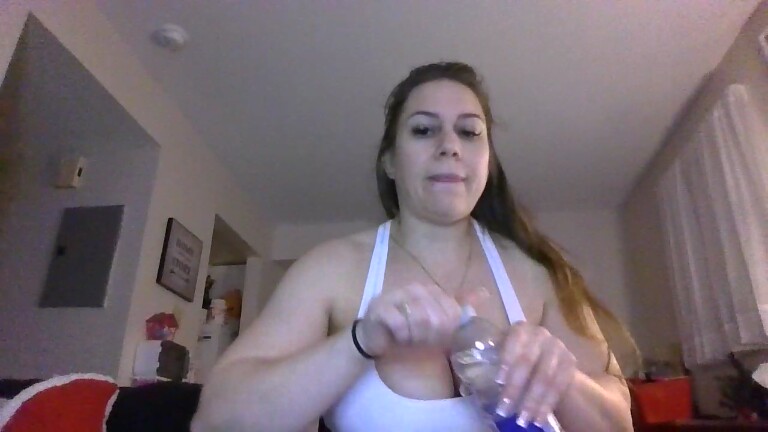 Thedevinemilf's Streamate show and profile