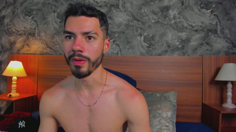 Cameros_Pierce's Streamate show and profile