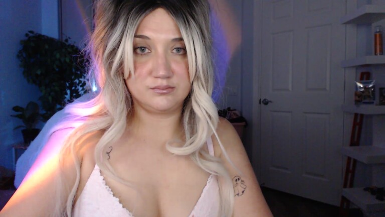 GoddessEmmy's Streamate show and profile