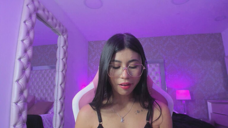 LylaKarl's Streamate show and profile