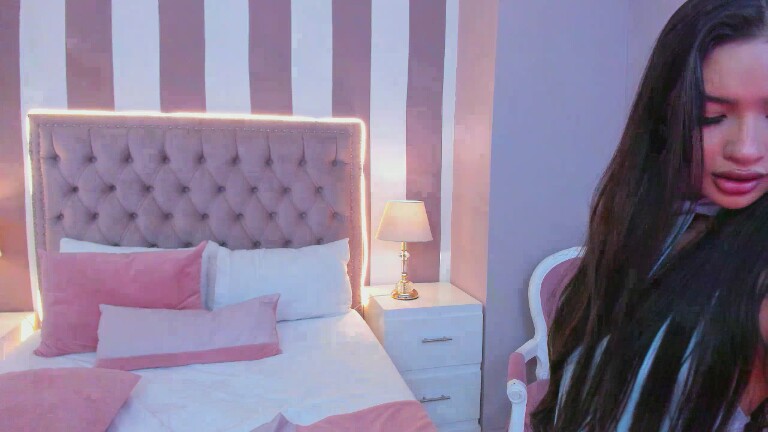 AuraClark's Streamate show and profile