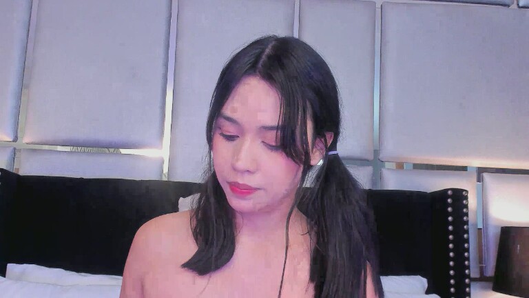 EmilyBlack69's Streamate show and profile