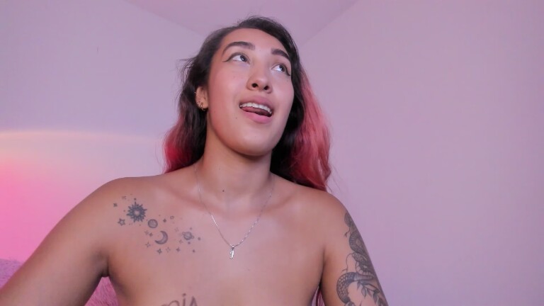 HeidyRousse's Streamate show and profile