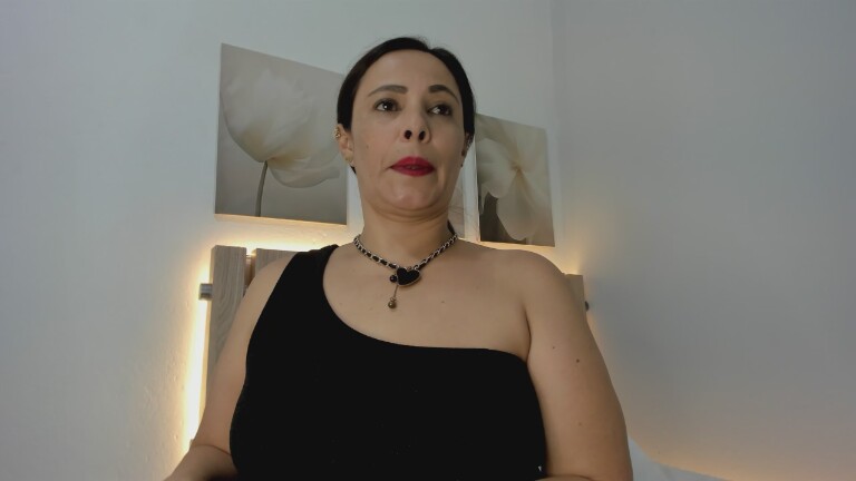 IsabellaCrissty's Streamate show and profile