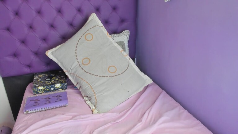 MargothClain's Streamate show and profile