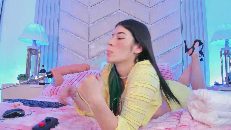 AmbarMore's Streamate show and profile