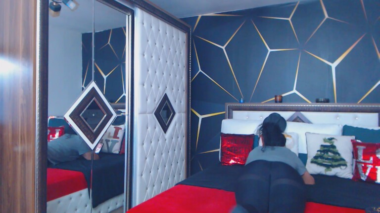 Curly_Sexy's Streamate show and profile