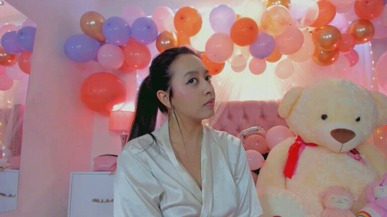 AlexandraWinterr's Streamate show and profile