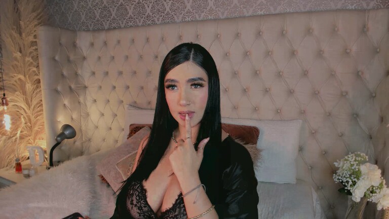 Dannah_Gomez's Streamate show and profile