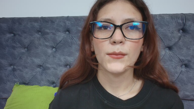 LARICSABLUE's Streamate show and profile