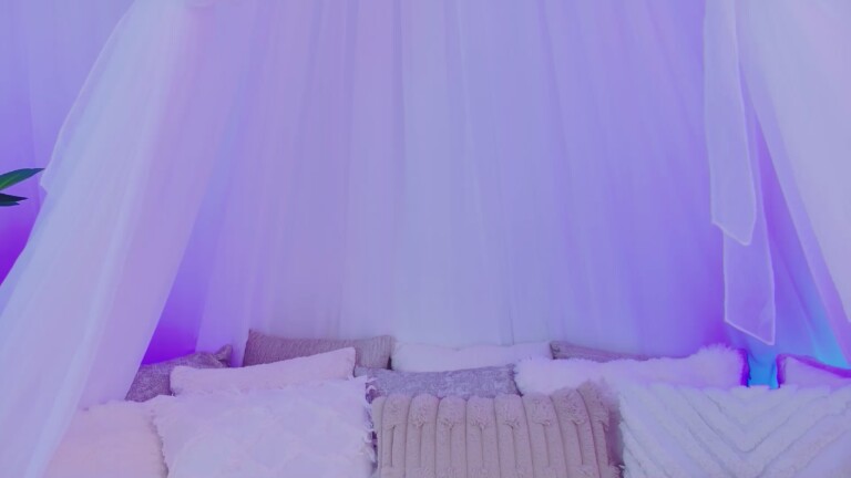 SaraFernandez's Streamate show and profile