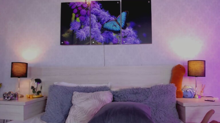 SamanthaaWoods's Streamate show and profile