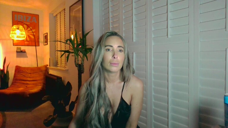 Femdomdixon's Streamate show and profile