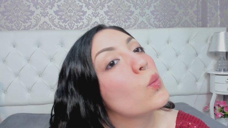 ninaromanova's Streamate show and profile