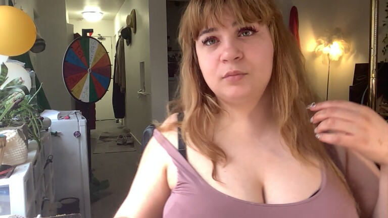 Bustyprincessleila's Streamate show and profile