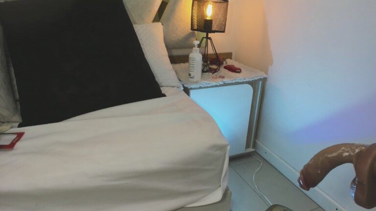 Luna_Mature's Streamate show and profile