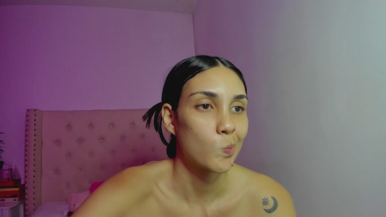 SoyLili's Streamate show and profile