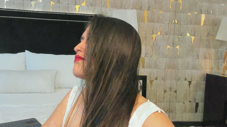 BrianaHunter69's Streamate show and profile