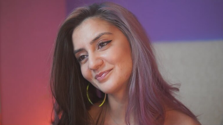 SabrinaHope's Streamate show and profile