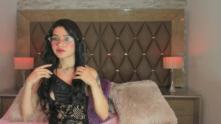 DafneJames's Streamate show and profile