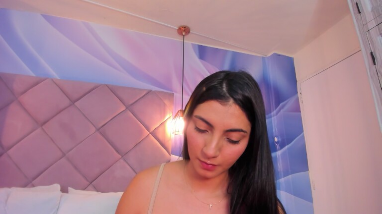 ViolletaRosse's Streamate show and profile