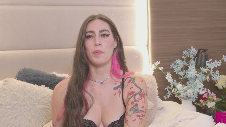 JazzeRusot's Streamate show and profile